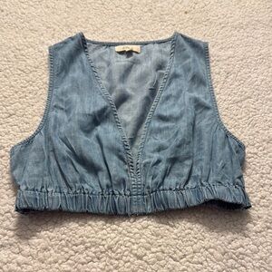 Elan Blue Sleeveless Ruched Crop Tank